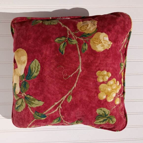 WAVERLY Throw Pillows Mistral Red Yellow Fruit Grapes Pillow Pair Vintage 17 in - Picture 5 of 8